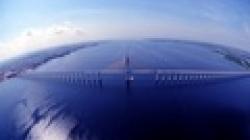 アマゾン大橋の航空写真